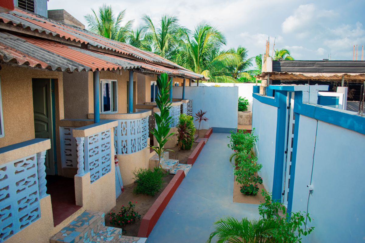 BUNGALOW